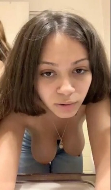 Foto desnuda filtrada de OnlyFans de Jalissaa