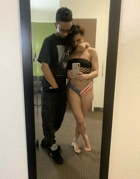 Foto desnuda filtrada de OnlyFans de Officialmariajade