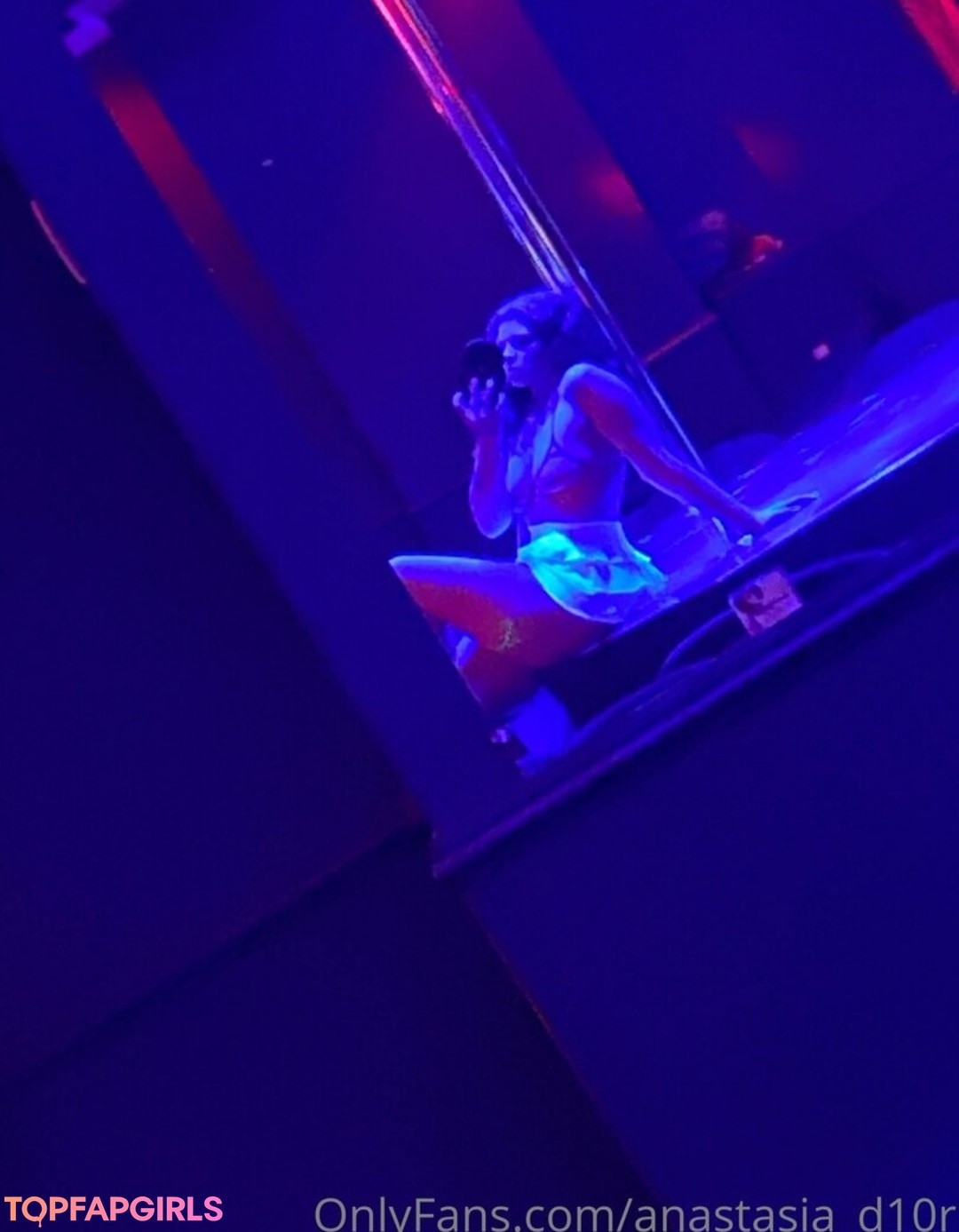 Foto desnuda filtrada de OnlyFans de Anastasiad10r #12 Foto desnuda filtrada de OnlyFans de Anastasiad10r #12