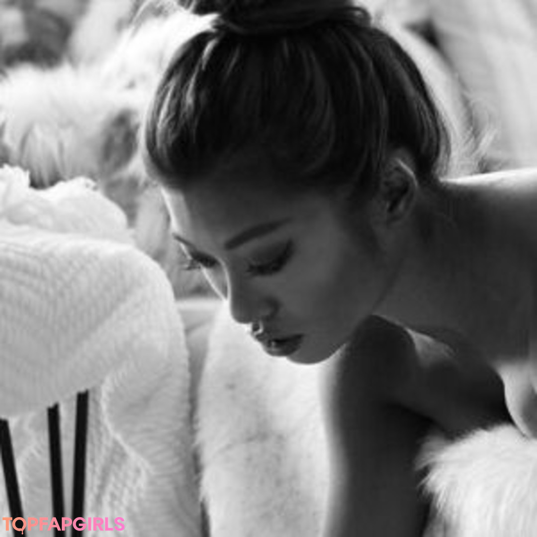 Foto desnuda filtrada de OnlyFans de Naomi Black #5 Foto desnuda filtrada de OnlyFans de Naomi Black #5