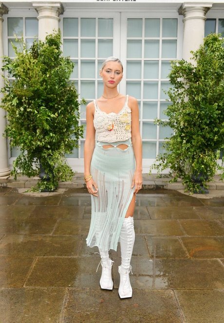 Foto desnuda filtrada de OnlyFans de Iris Law