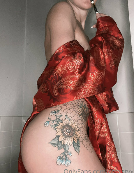 Foto desnuda filtrada de OnlyFans de Heavenleighh