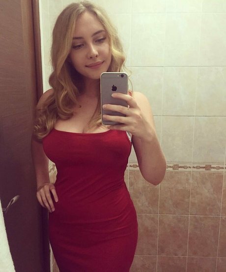 Foto desnuda filtrada de OnlyFans de Alissa Strekozova
