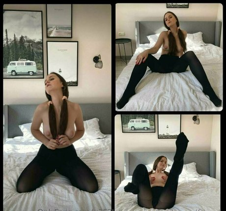 Foto desnuda filtrada de OnlyFans de Bayleeandfriends