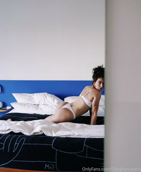 Foto desnuda filtrada de OnlyFans de Diaryforlovers