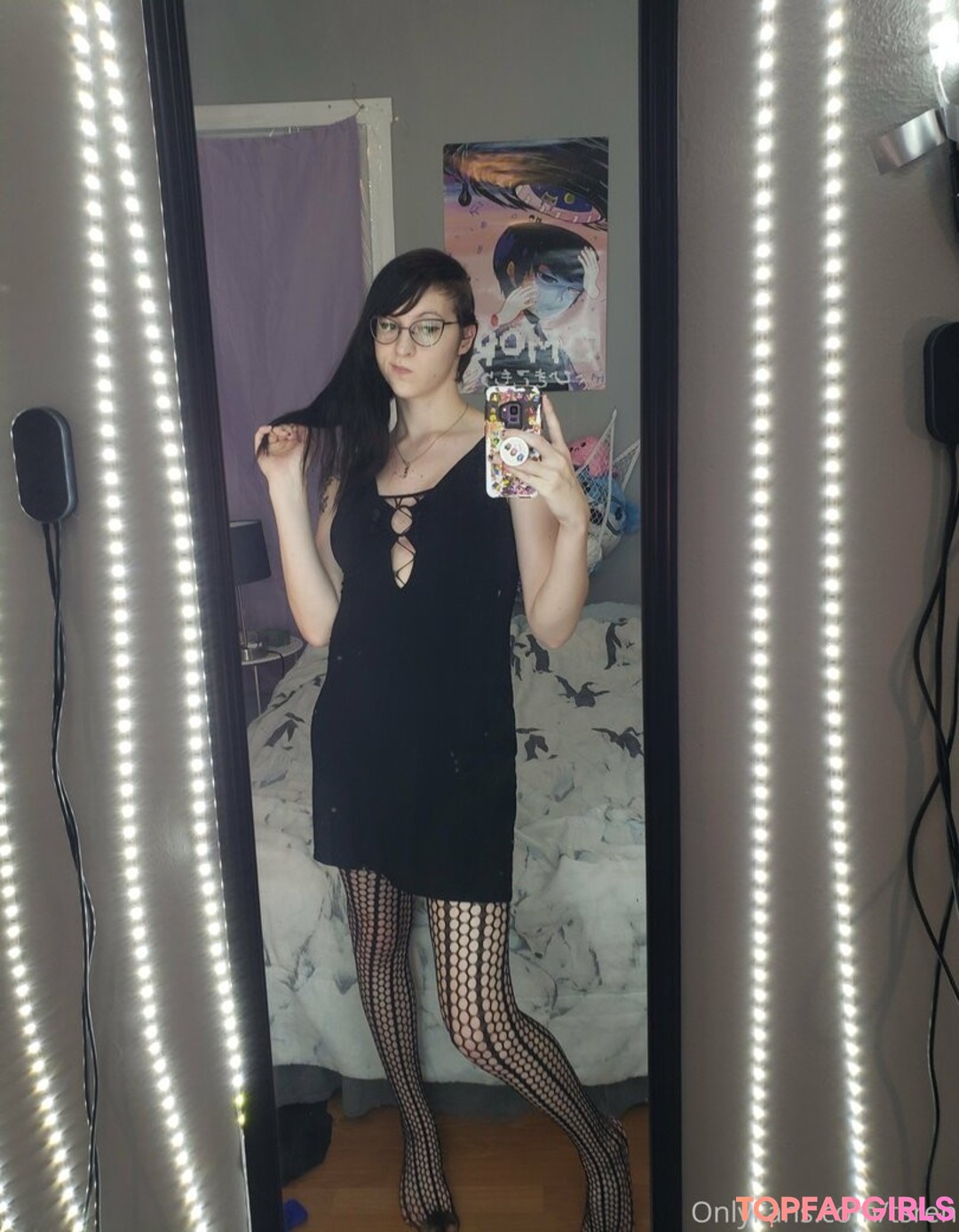 Foto desnuda filtrada de OnlyFans de Gothravemom #30 Foto desnuda filtrada de OnlyFans de Gothravemom #30