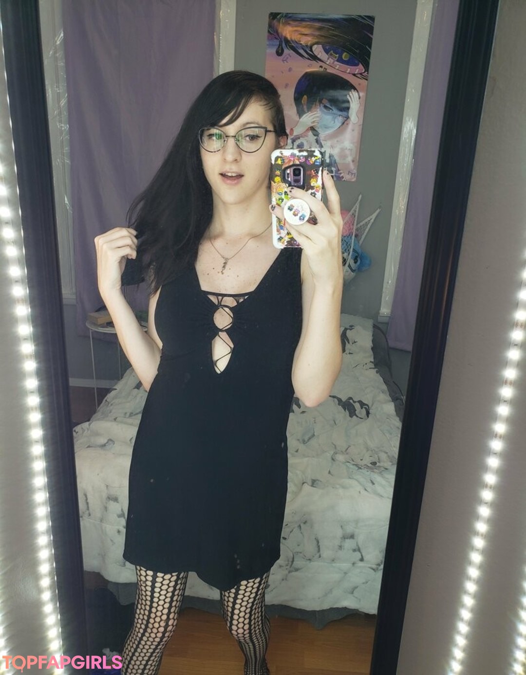 Foto desnuda filtrada de OnlyFans de Gothravemom #44 Foto desnuda filtrada de OnlyFans de Gothravemom #44