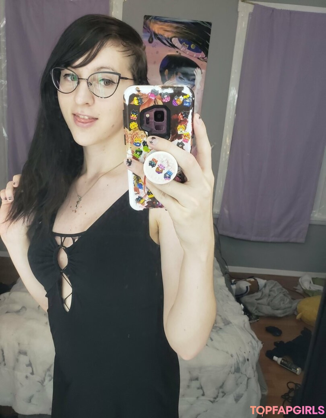 Foto desnuda filtrada de OnlyFans de Gothravemom #51 Foto desnuda filtrada de OnlyFans de Gothravemom #51