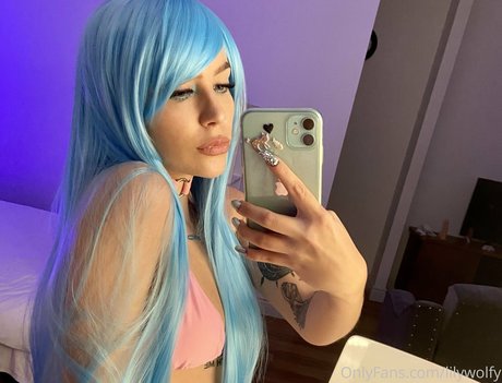 Foto desnuda filtrada de OnlyFans de Lorawolfy