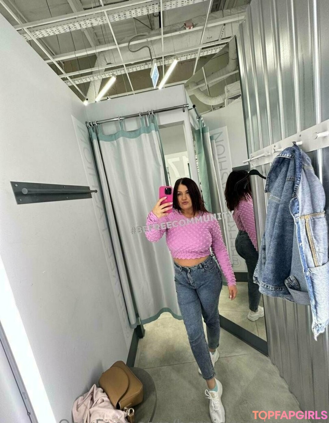 Foto desnuda filtrada de OnlyFans de Horniemommyfree #20 Foto desnuda filtrada de OnlyFans de Horniemommyfree #20