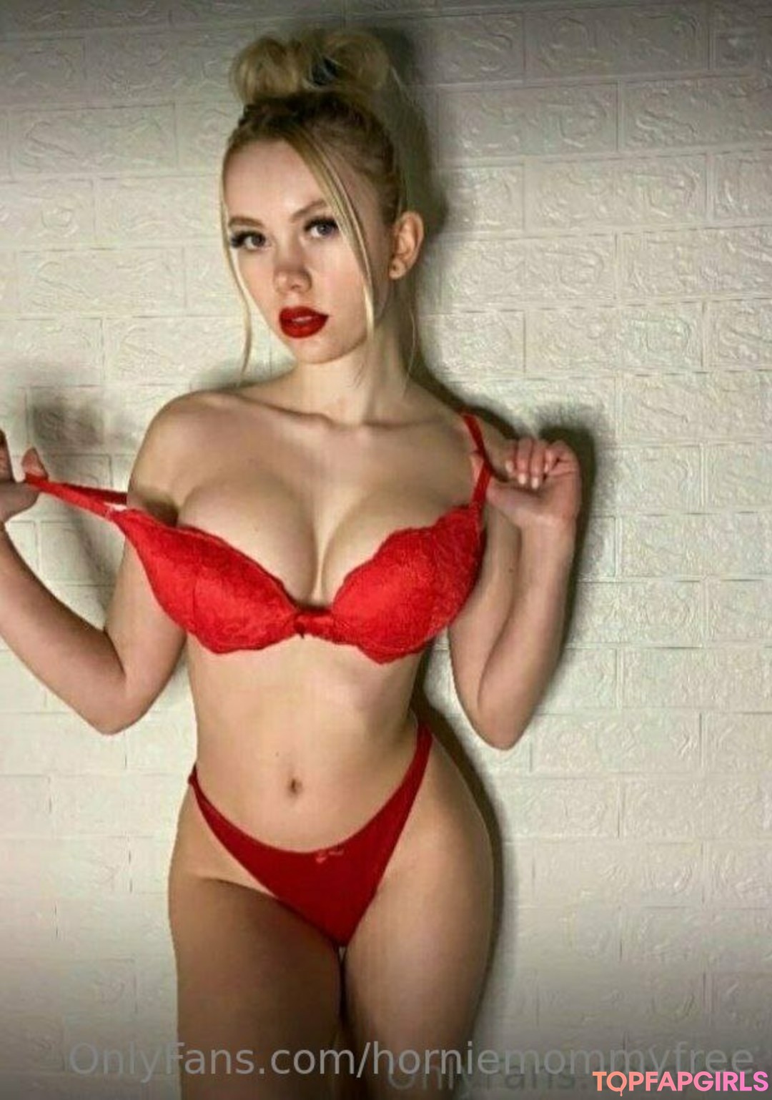 Foto desnuda filtrada de OnlyFans de Horniemommyfree #471 Foto desnuda filtrada de OnlyFans de Horniemommyfree #471