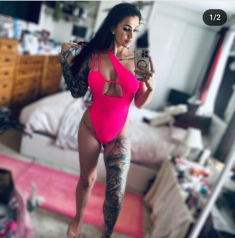 Foto desnuda filtrada de OnlyFans de Siobhan Ward