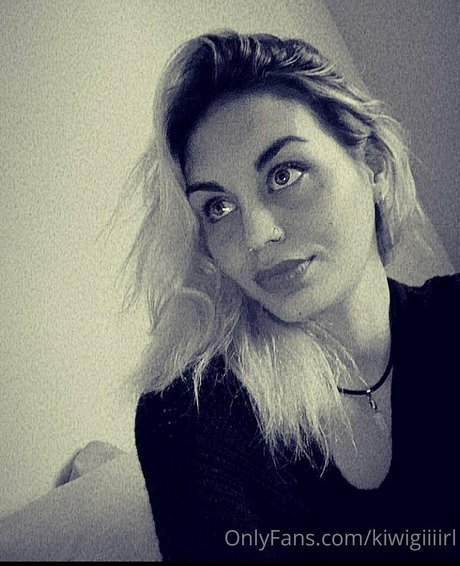 Foto desnuda filtrada de OnlyFans de Kiwigiiiirl