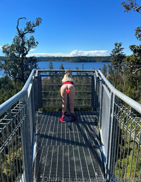 Emily_bella_free