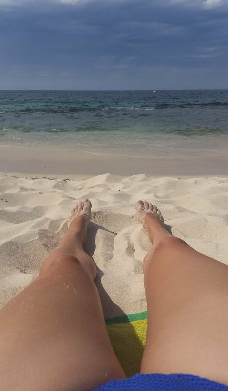 Foto desnuda filtrada de OnlyFans de Mysteriouskiwigirl