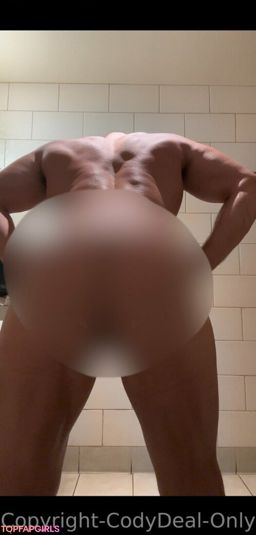 Foto desnuda filtrada de OnlyFans de Codydealfree #11 Foto desnuda filtrada de OnlyFans de Codydealfree #11