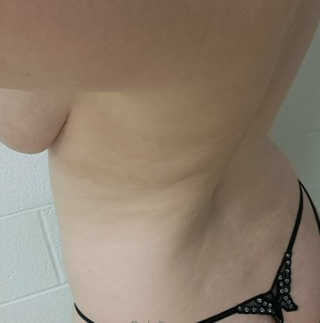 Yourhotwifefree