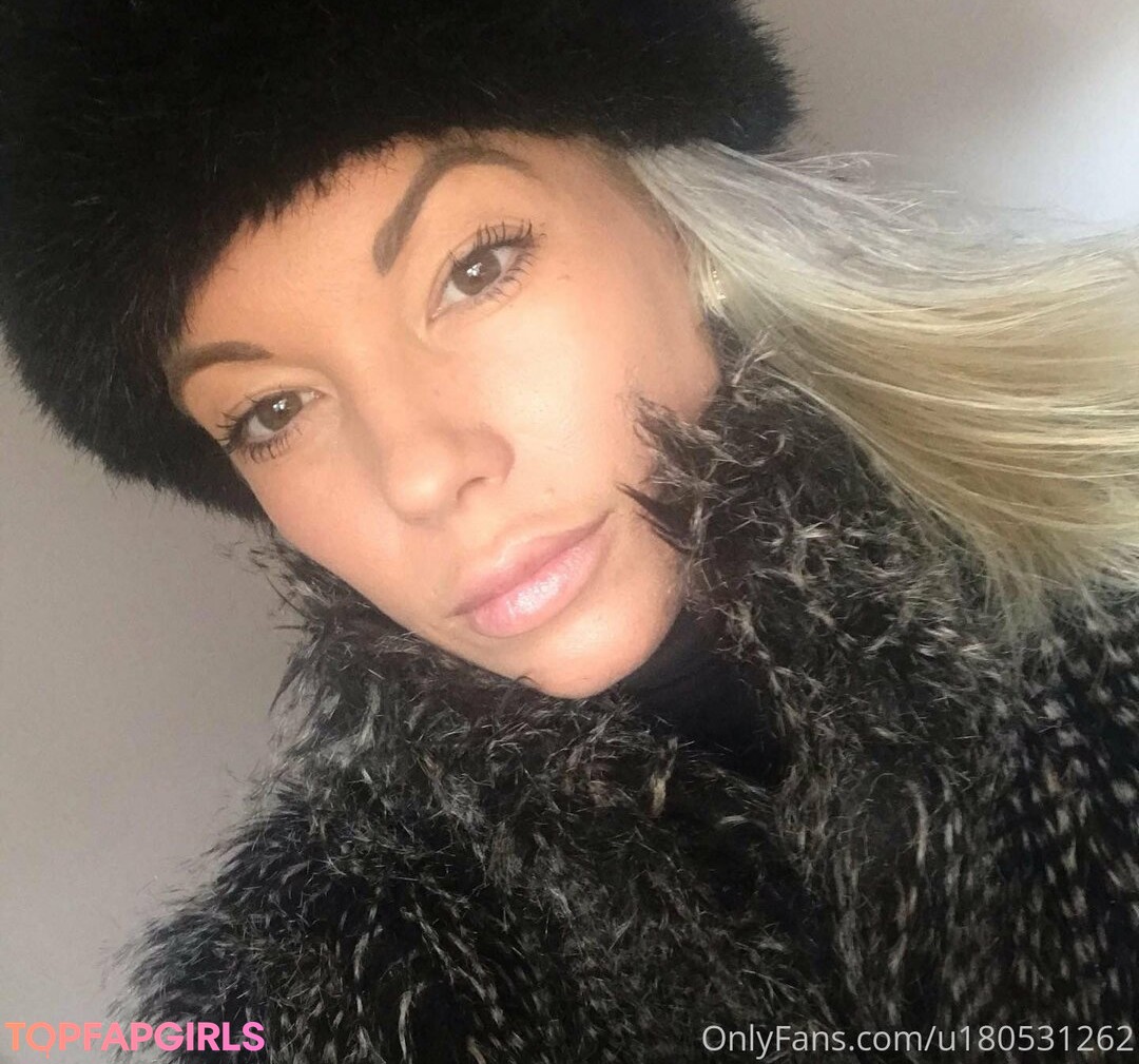 Foto desnuda filtrada de OnlyFans de Britishbethany #5 Foto desnuda filtrada de OnlyFans de Britishbethany #5