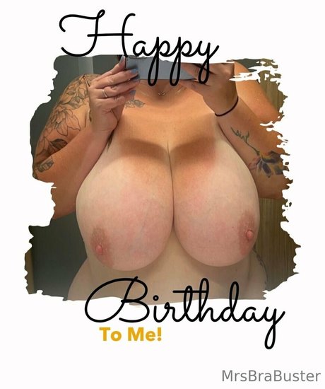 Foto desnuda filtrada de OnlyFans de Mrsbrabuster