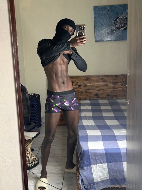 Foto desnuda filtrada de OnlyFans de Rushblack