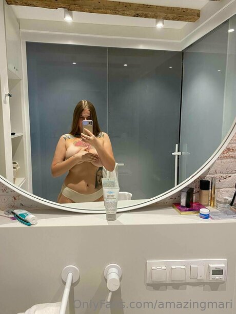 Foto desnuda filtrada de OnlyFans de Amazingmari