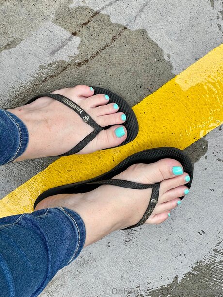 Alexlongtoes