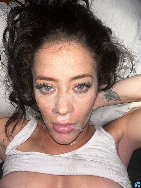 Sassylittleleo