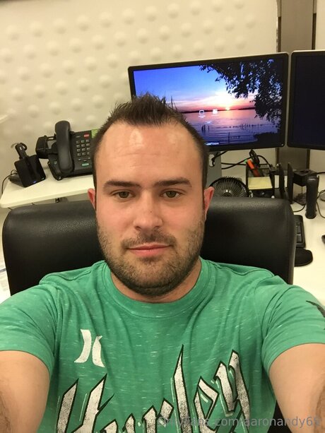 Foto desnuda filtrada de OnlyFans de Aaronandy69