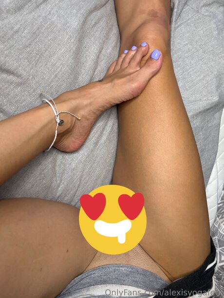 Foto desnuda filtrada de OnlyFans de Alexisyogafeet