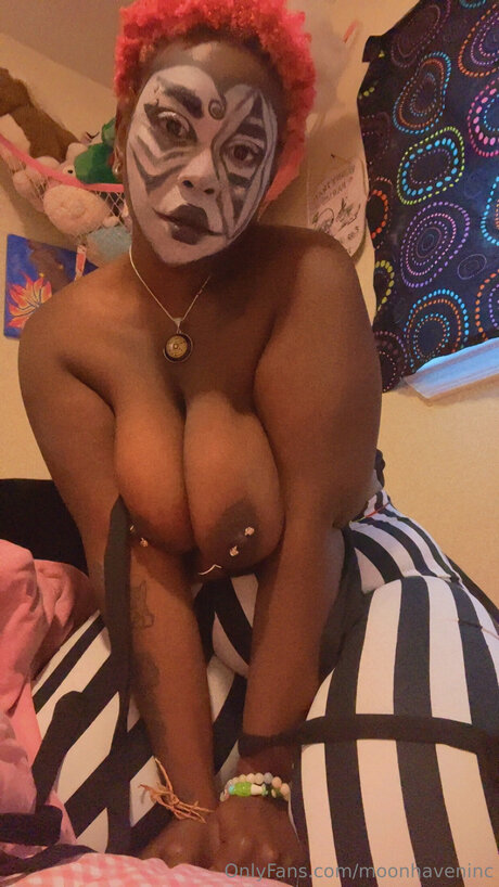Moonhaveninc