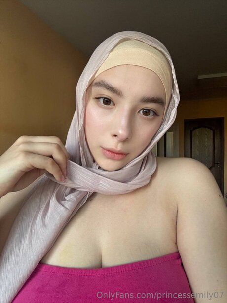 Foto desnuda filtrada de OnlyFans de Princessemily07