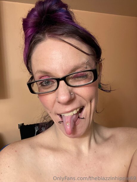 Foto desnuda filtrada de OnlyFans de Theblazzinhippie69