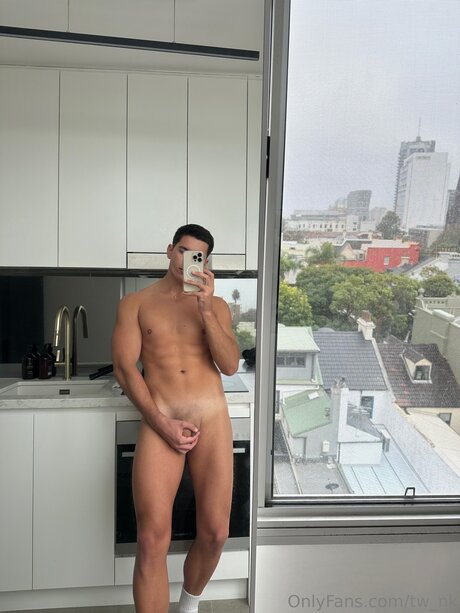 Foto desnuda filtrada de OnlyFans de Tw Nk