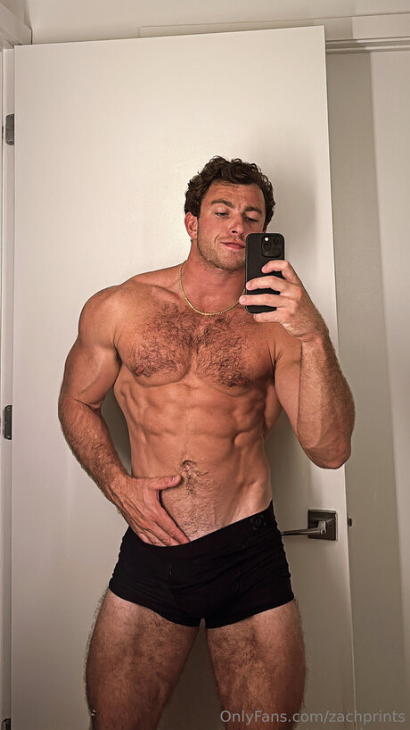 Foto desnuda filtrada de OnlyFans de Zachprints