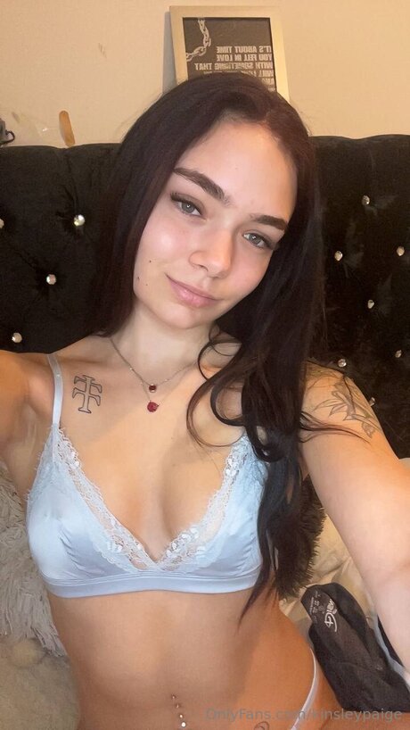 Foto desnuda filtrada de OnlyFans de Kinsleypaige