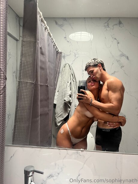 Foto desnuda filtrada de OnlyFans de Sophienach