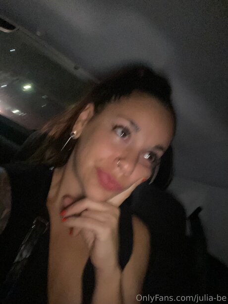 Julia Be