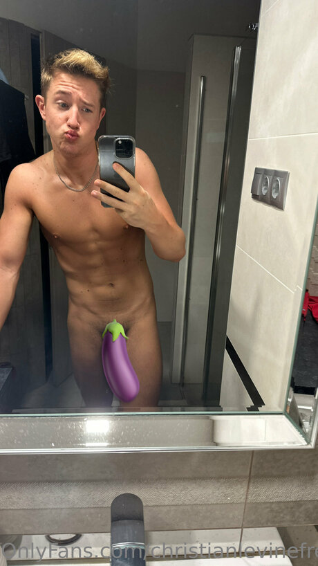 Christianlevine Straight