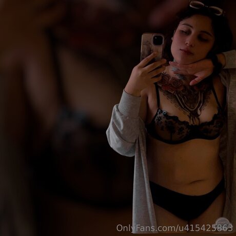 Foto desnuda filtrada de OnlyFans de U415425863