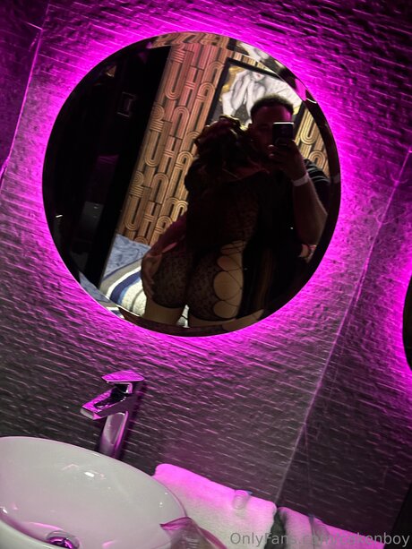 Foto desnuda filtrada de OnlyFans de Cakenboy