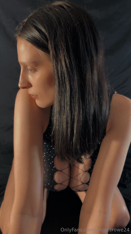 Foto desnuda filtrada de OnlyFans de Angelcrowe24