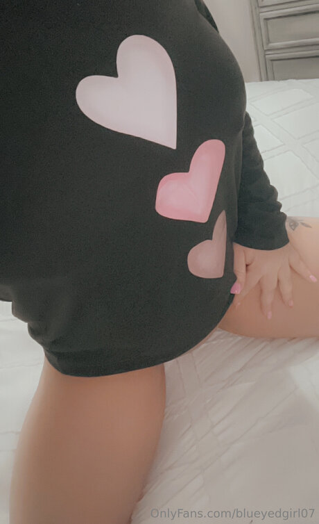 Foto desnuda filtrada de OnlyFans de Blueyedgirl07