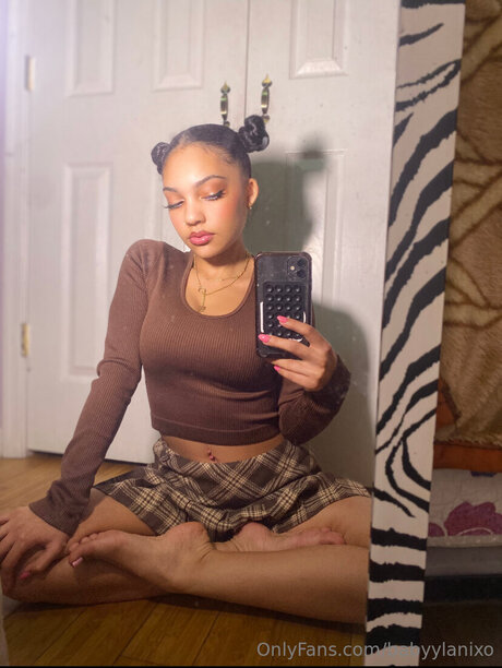 Babyylanixo