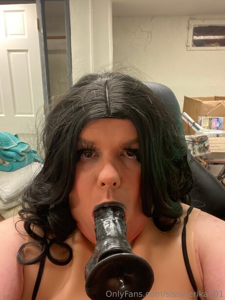 Sissy Erika001