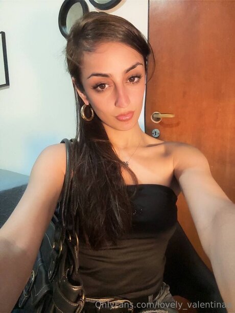 Lovely Valentinaa