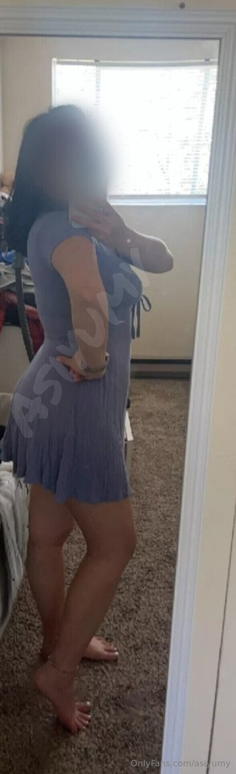 Foto desnuda filtrada de OnlyFans de Asiyumy