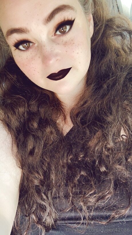 Curlytop1015