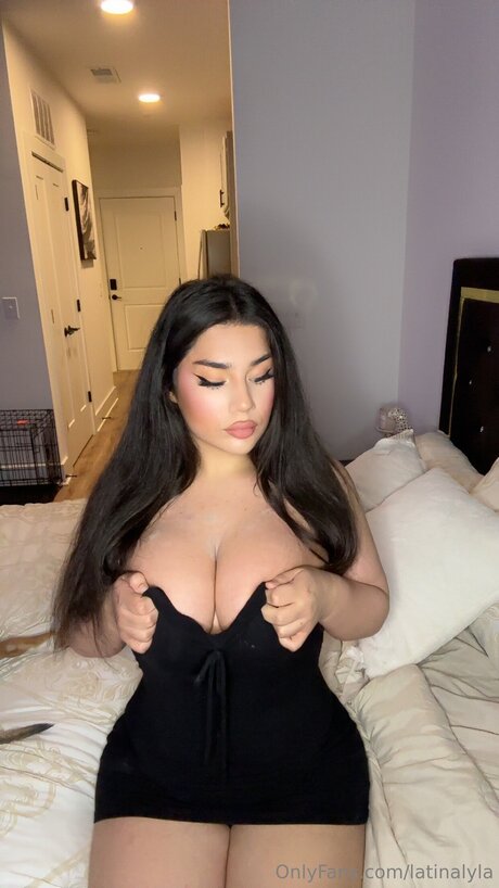 Foto desnuda filtrada de OnlyFans de Latinalyla