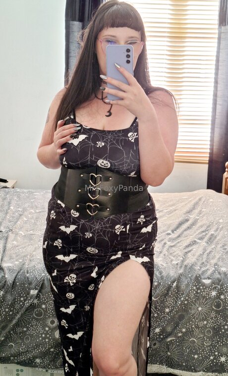 Foto desnuda filtrada de OnlyFans de Mrsfoxypanda