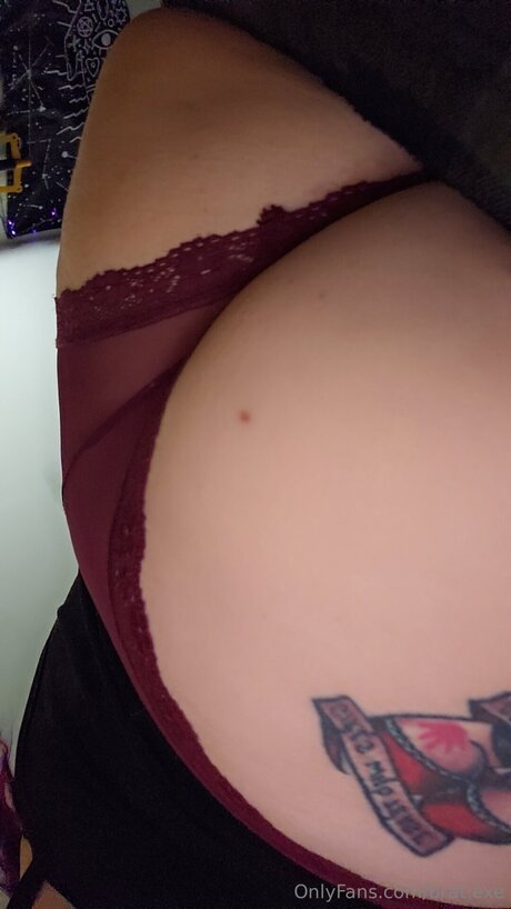 Bigtiddygothmommyuwu